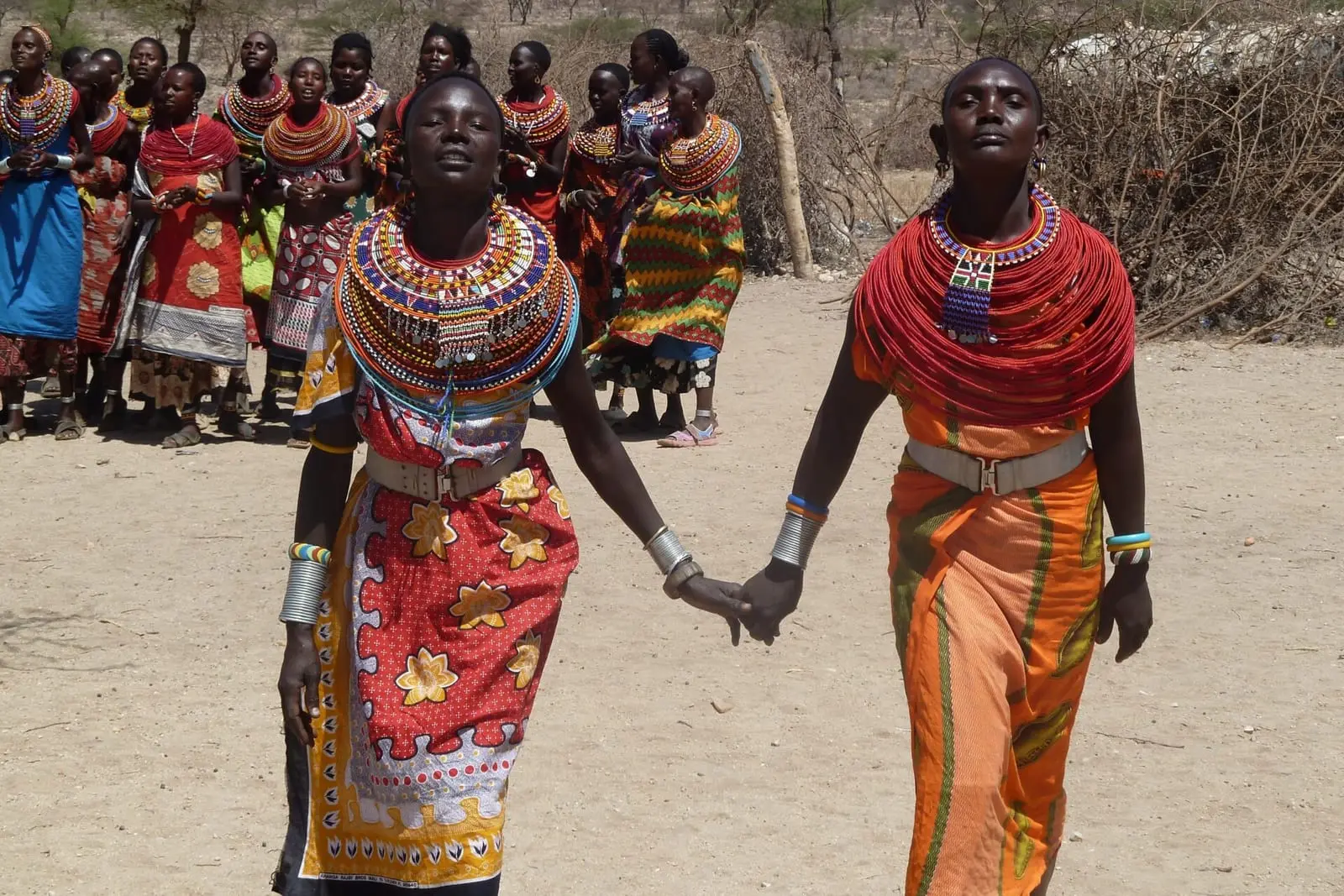 Ugandos ir kitų Afrikos valstybių vyrai reikalauja, kad juos maitintų krūtimi