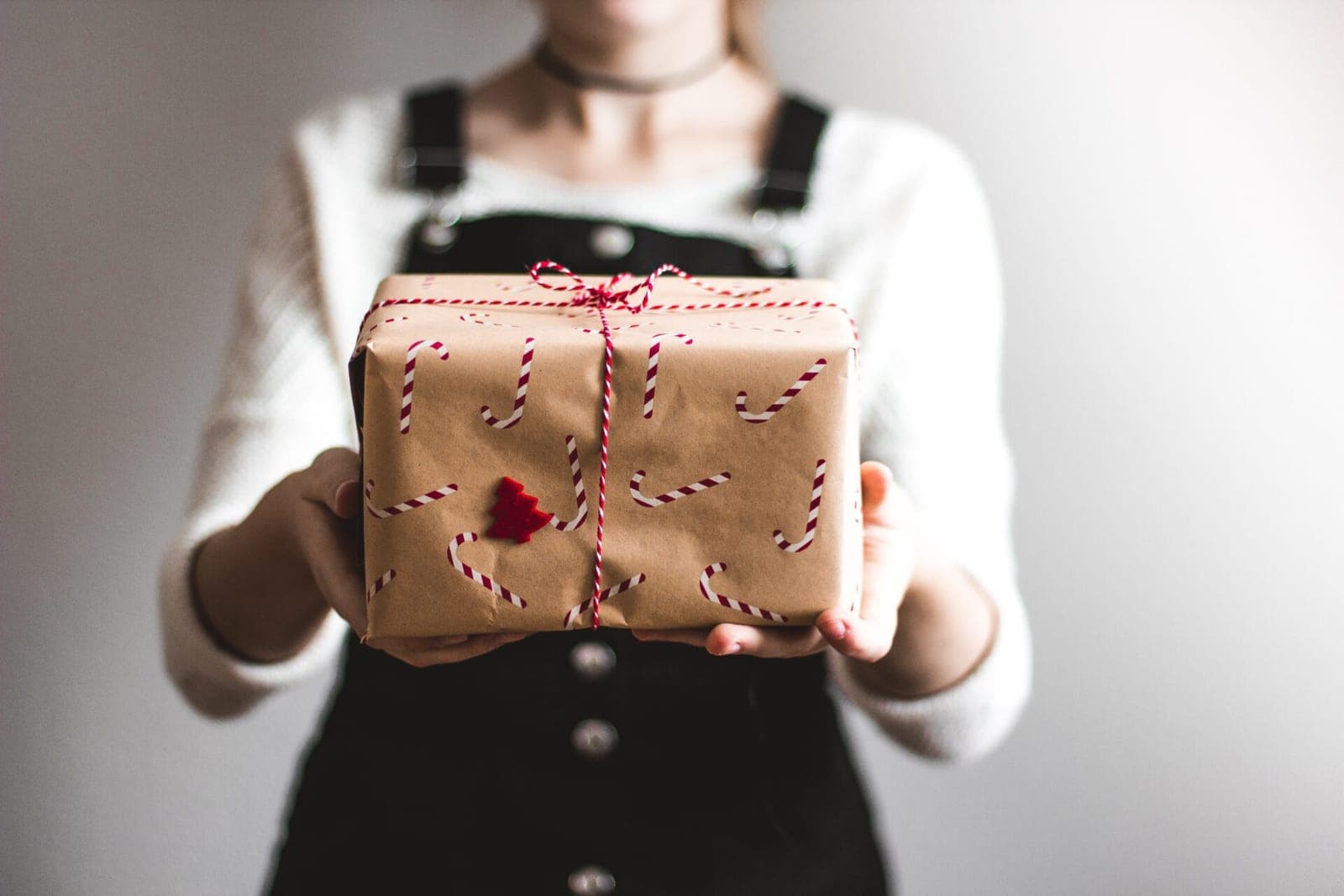 „Zero Waste patarimai kaip pigiai ir tvariai supakuoti kalėdines dovanas