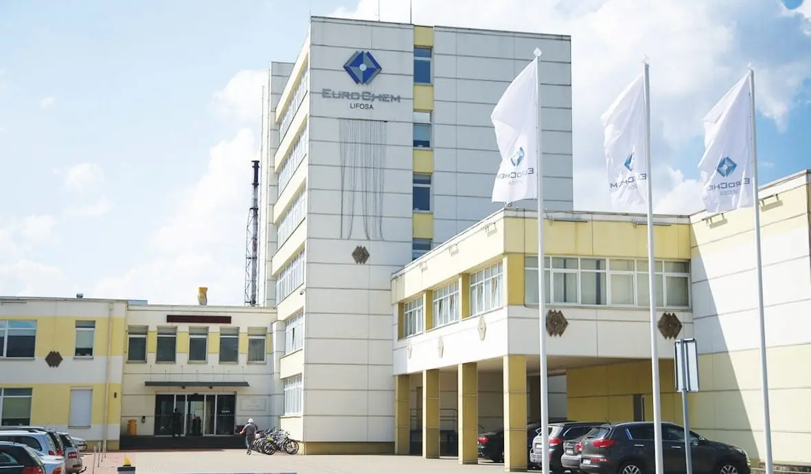 Šveicarijoje sankcijas panaikino, o Lietuvoje sankcijos – nesibaigiančios