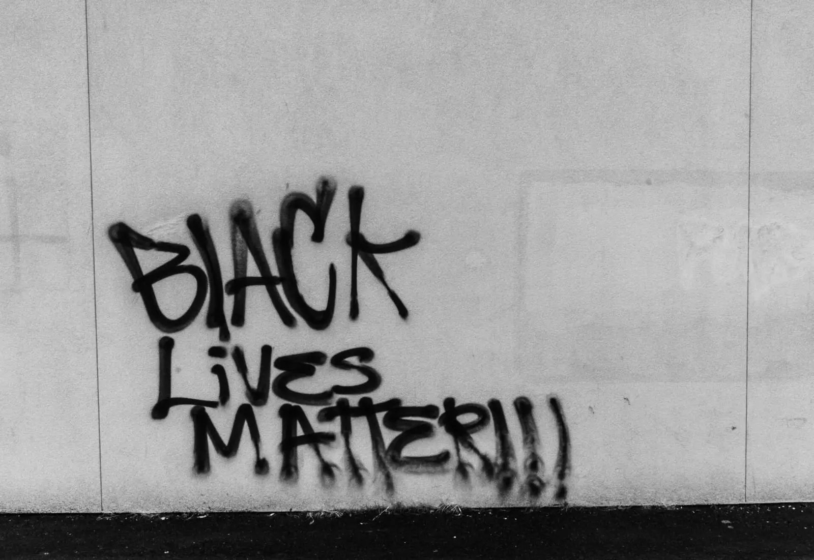 „Black Lives Matter protestų lyderis sulaukė kaltinimų sukčiavimu: galimai susišlavė organizacijai suaukotus pinigus