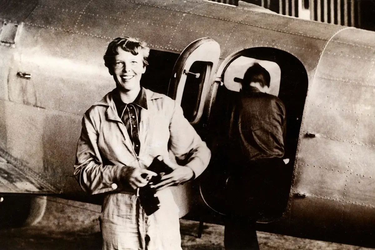 Amelia Earhart paslaptis lieka neįminta: „lėktuvo nuolaužos“ Nikumaroro saloje pasirodė esą medžiai