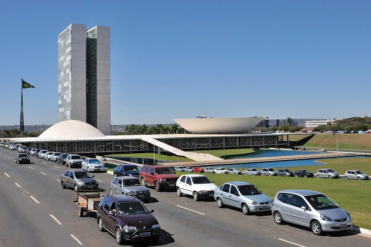Lula prieš antrąjį turą apsisuko: siūlo baudžiamąją atsakomybę Brazilijoje taikyti nuo 16 metų