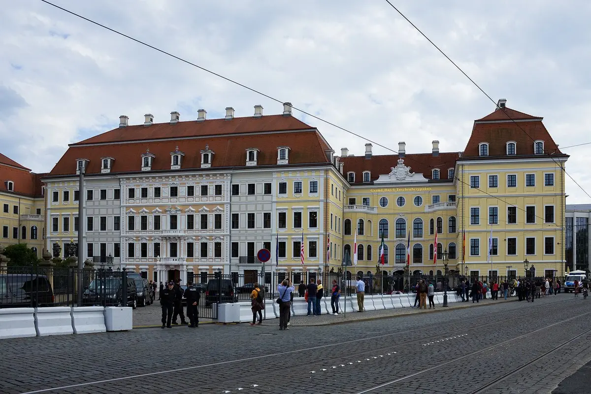 G7 rengsis dirbtinio intelekto kibernetinėms atakoms: finansų ministrai surengs pratybas finansų sistemai apsaugoti