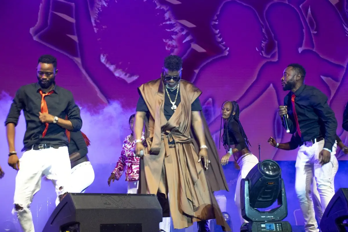 Lagoso hypemenai: kaip „Afrobeats“ vakarėlių vedėjai tapo žvaigždėmis