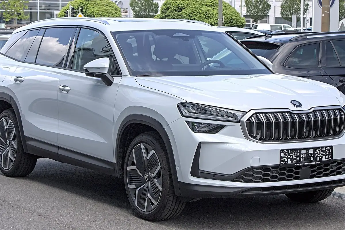 Škoda Kodiaq: kartos, septynios vietos, bagažinė, RS ir hibridas