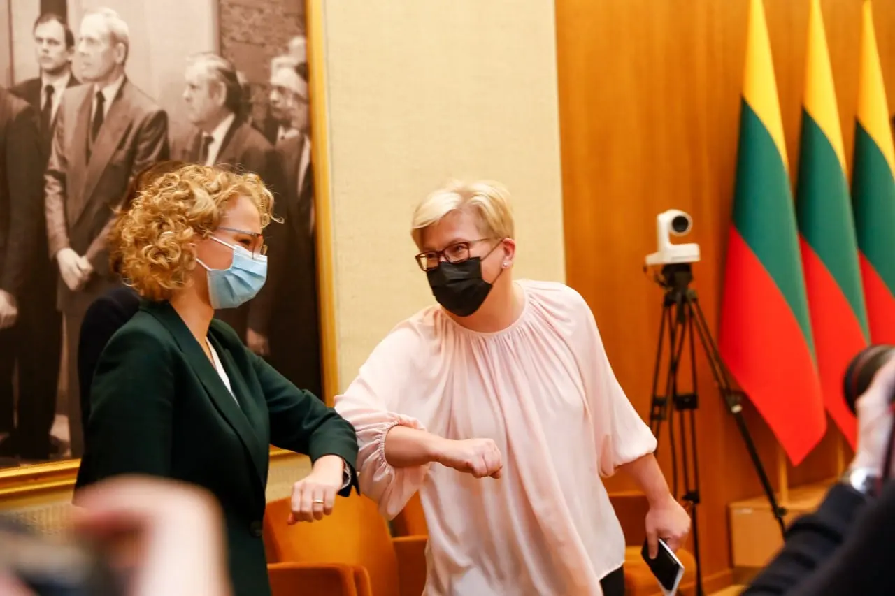 Konservatorių mokesčių karuselė įsiūbavo visus: nervai nelaiko nei verslininkams, nei rajonų politikams