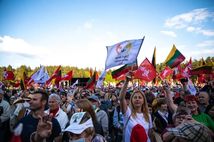Pradedami rinkti parašai prieš planuojamą visuotinį NT apmokestinimą