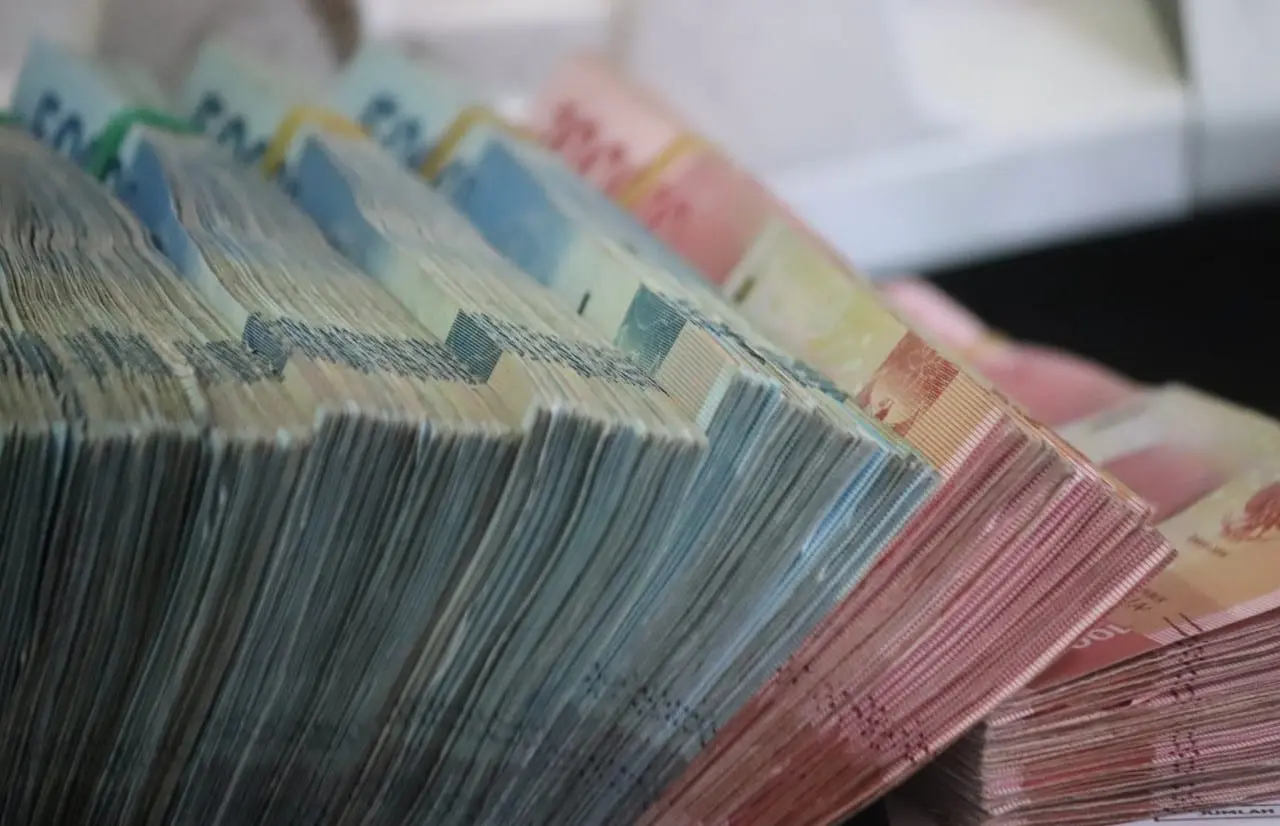 Surinkta 1,6 mln. Eur aukų Prancūzijos pareigūnui, nužudžiusiam paauglį