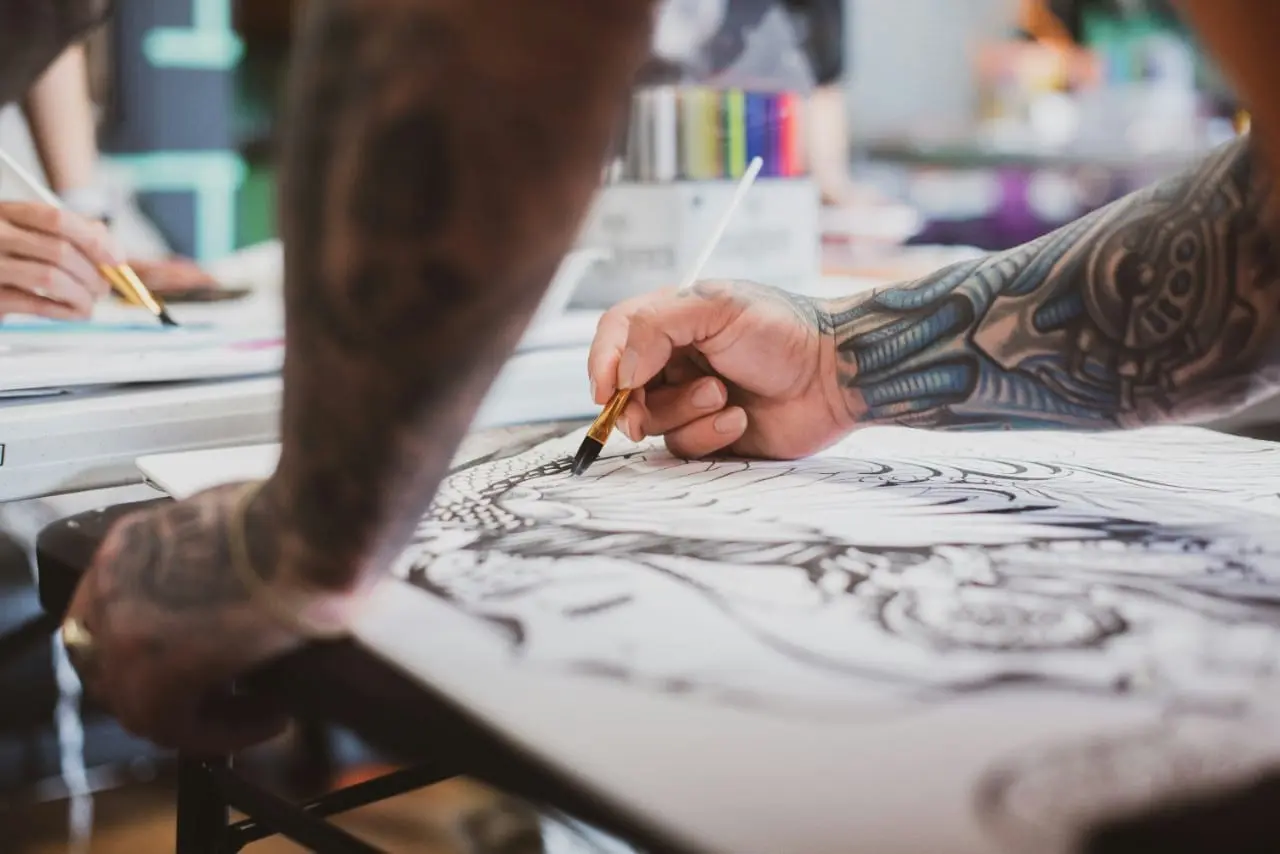 Tatuiruotės gali sukelti net vėžį: problema – nekontroliuojama dažų gamyba