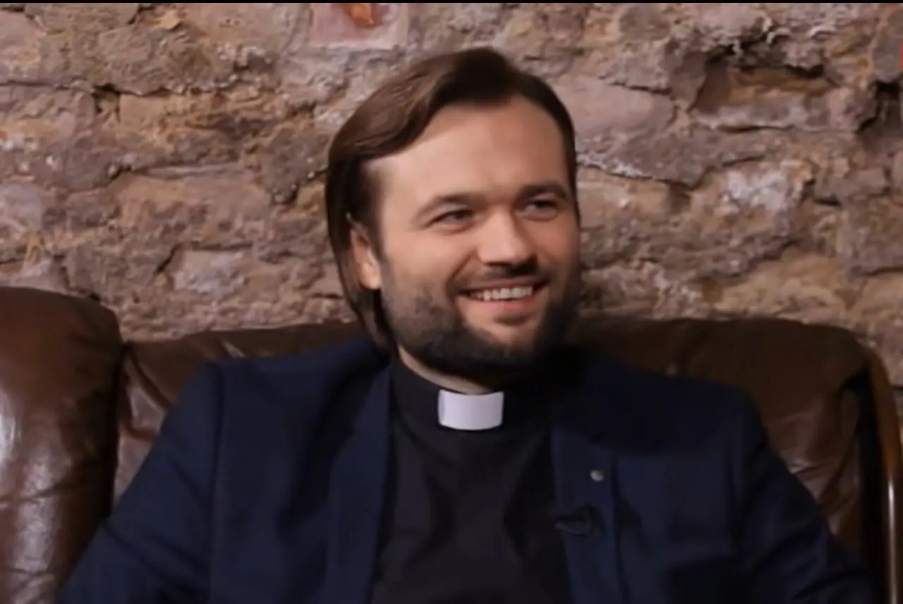 Išskirtinis kunigo Algirdo Toliato interviu: „Vakarų civilizacija yra didžiulėje moralinėje kryžkelėje“