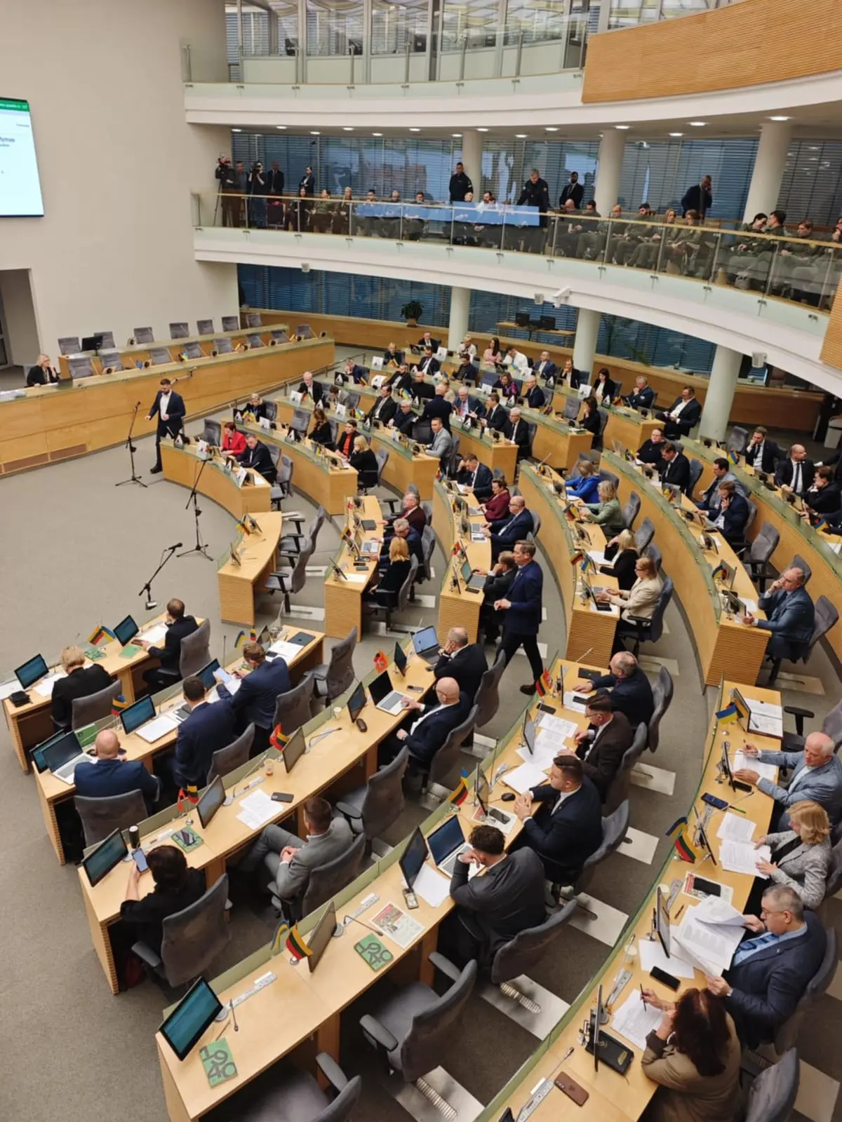 Siūlo keisti žemės kompensavimo tvarką: vietoje pinigų gyventojai galėtų rinktis sklypą
