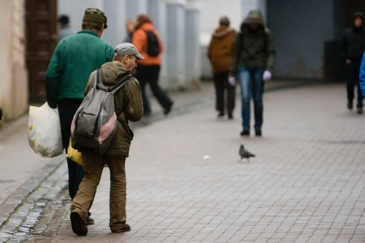 Šveicarija nusprendė atsikratyti profesionalių elgetautojų