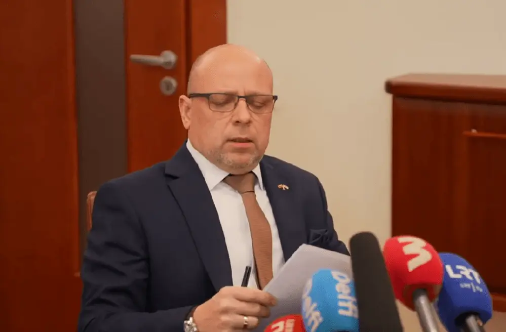 Anglų kalba – ne visiems – jos nemoka ir kai kurie mūsų ministrai?