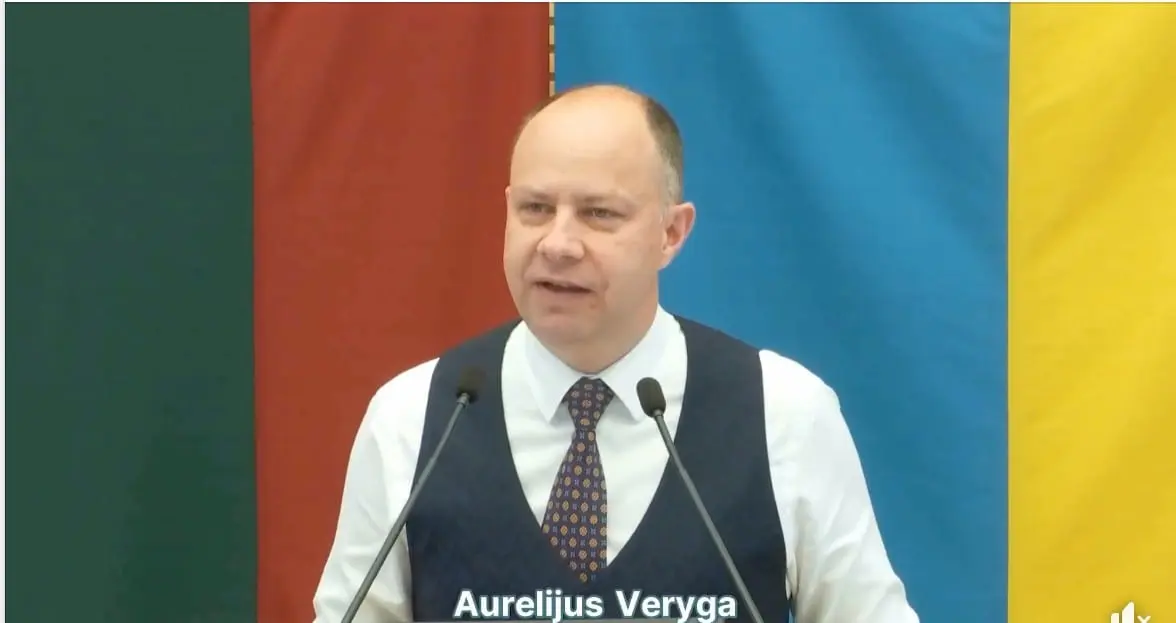 A. Veryga sukritikavo naują medikų bendravimo su pacientais tvarką: „tai kultūrinis pamišimas“