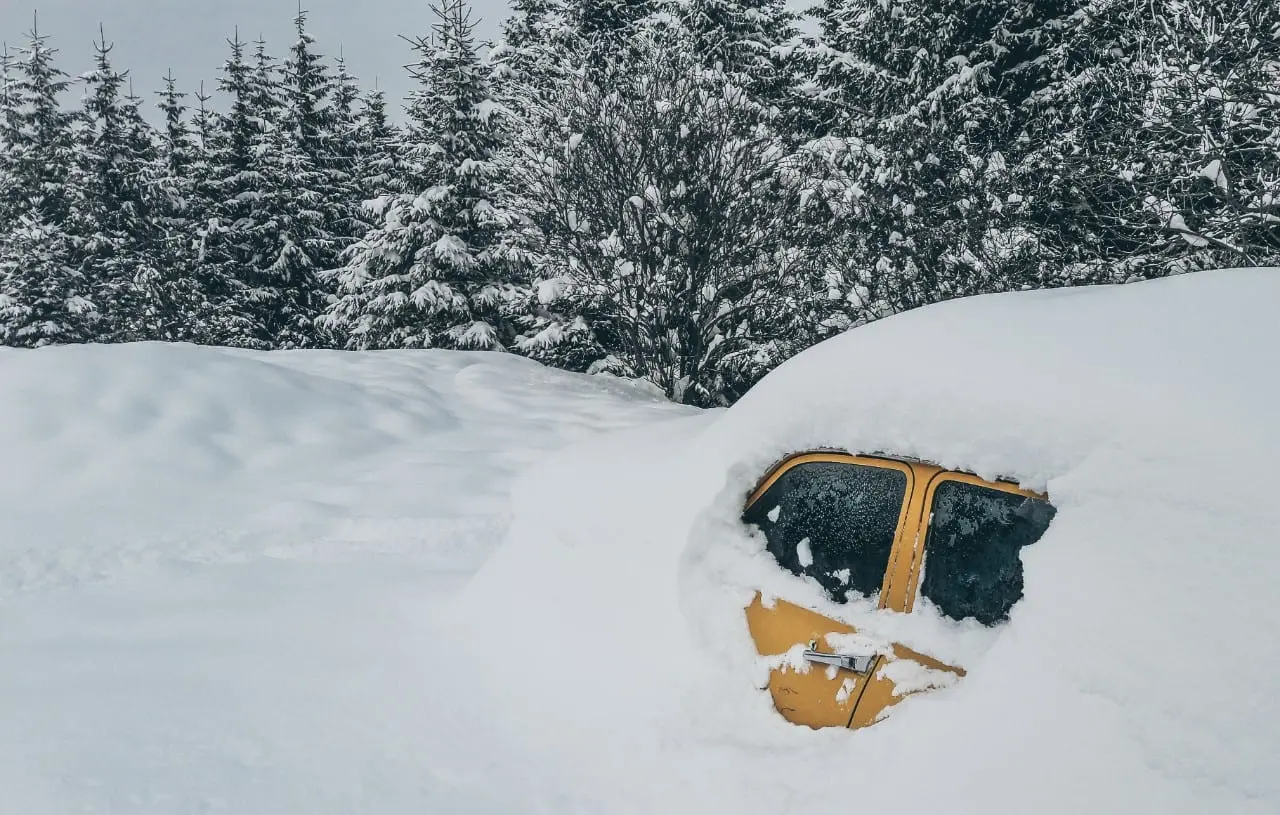 Plaudami automobilį nepaverskite jo ledo luitu