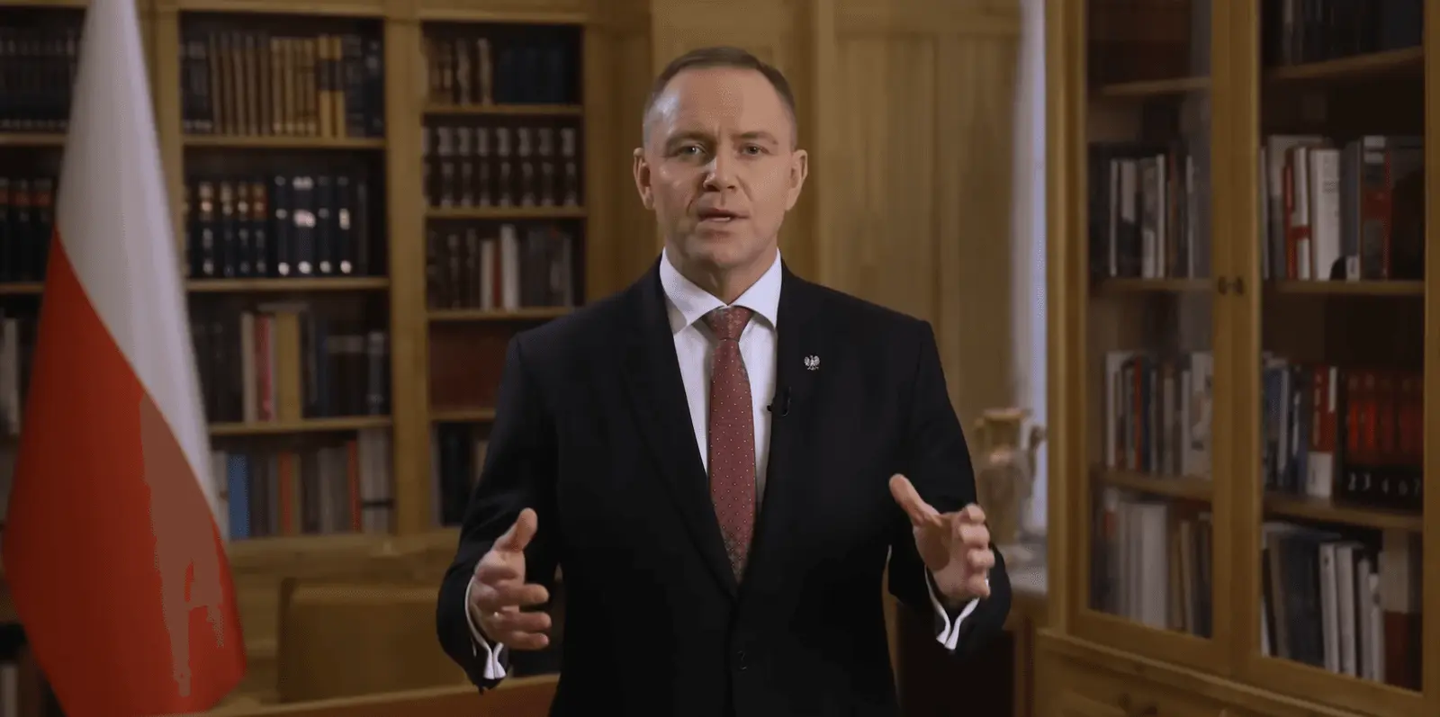 D. Tusko planas stringa: Lenkijos prezidentas vetavo kovos su korupcija biuro naikinimą