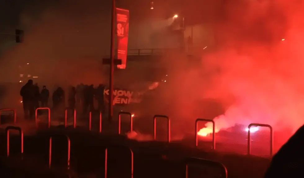 Milano–Kortinos žiemos olimpines žaidynes nustelbė protestai, geležinkelių eismo trikdžiai