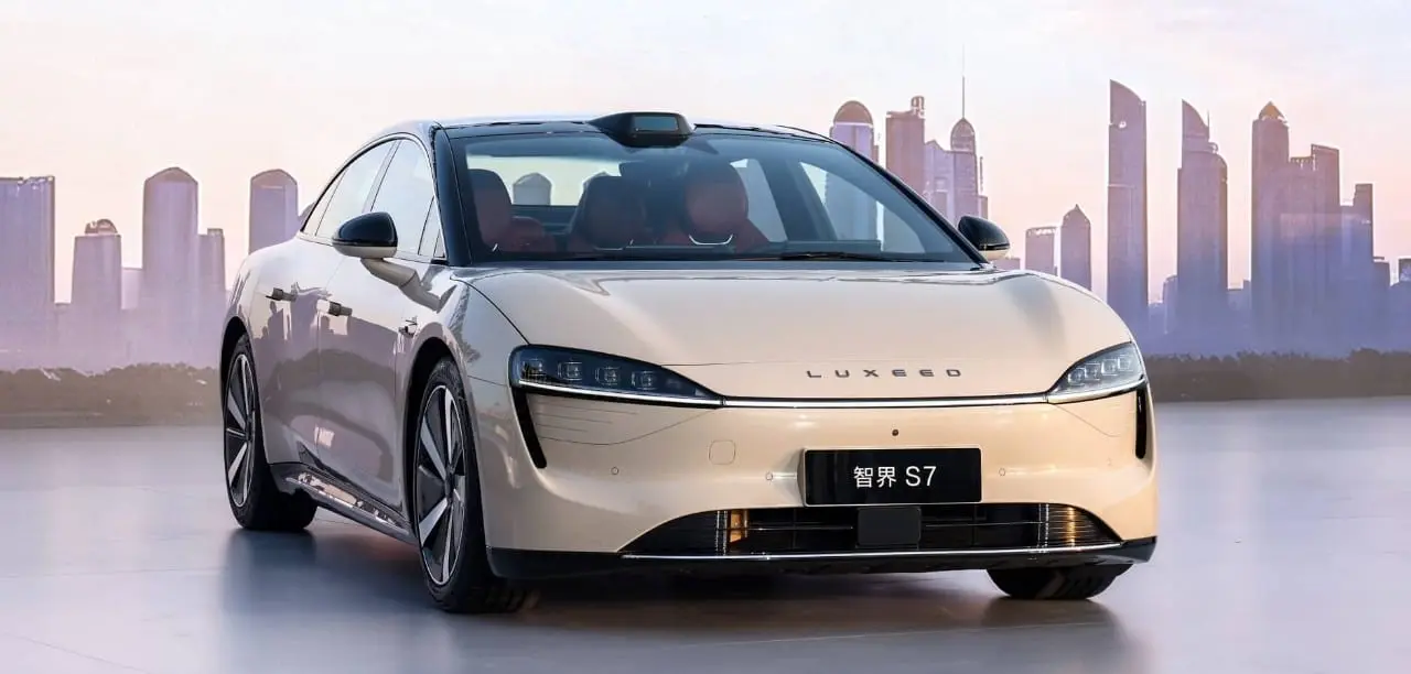 Kinai kuria savo alternatyvą amerikietiškai „Teslai“