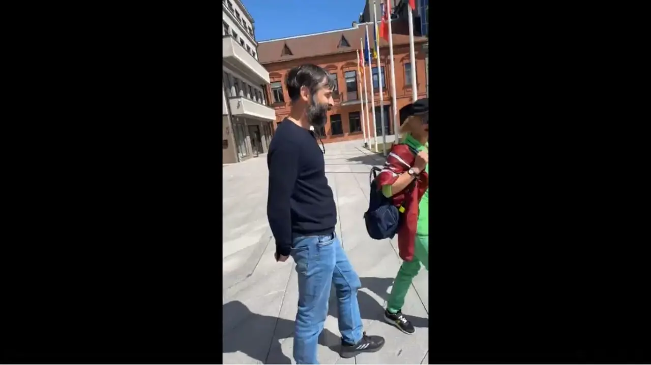 Skandalas Kaune: atimti vaikai iš šeimos, nusprendusios juos mokinti namuose