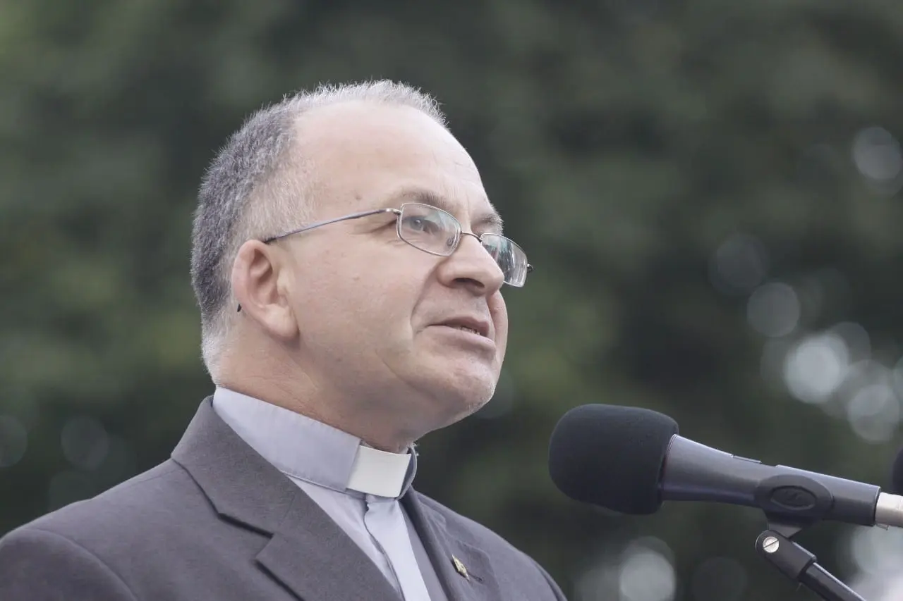 Kunigas Robertas Grigas: APIE VISADA NEPATOGŲ PETRĄ GRAŽULĮ