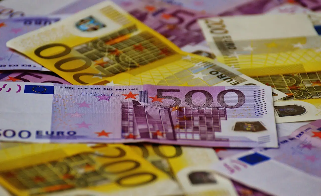 Europos Parlamentas pritarė: nuo 2026 metų Bulgarija pereina nuo levo prie euro