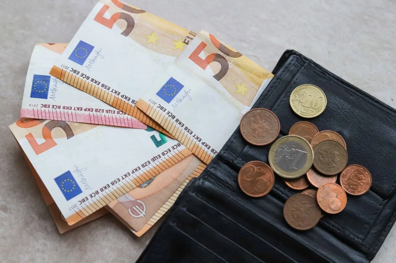 Kyla minimali alga, kyla ir mokesčiai: kiek jų sumokėsime?