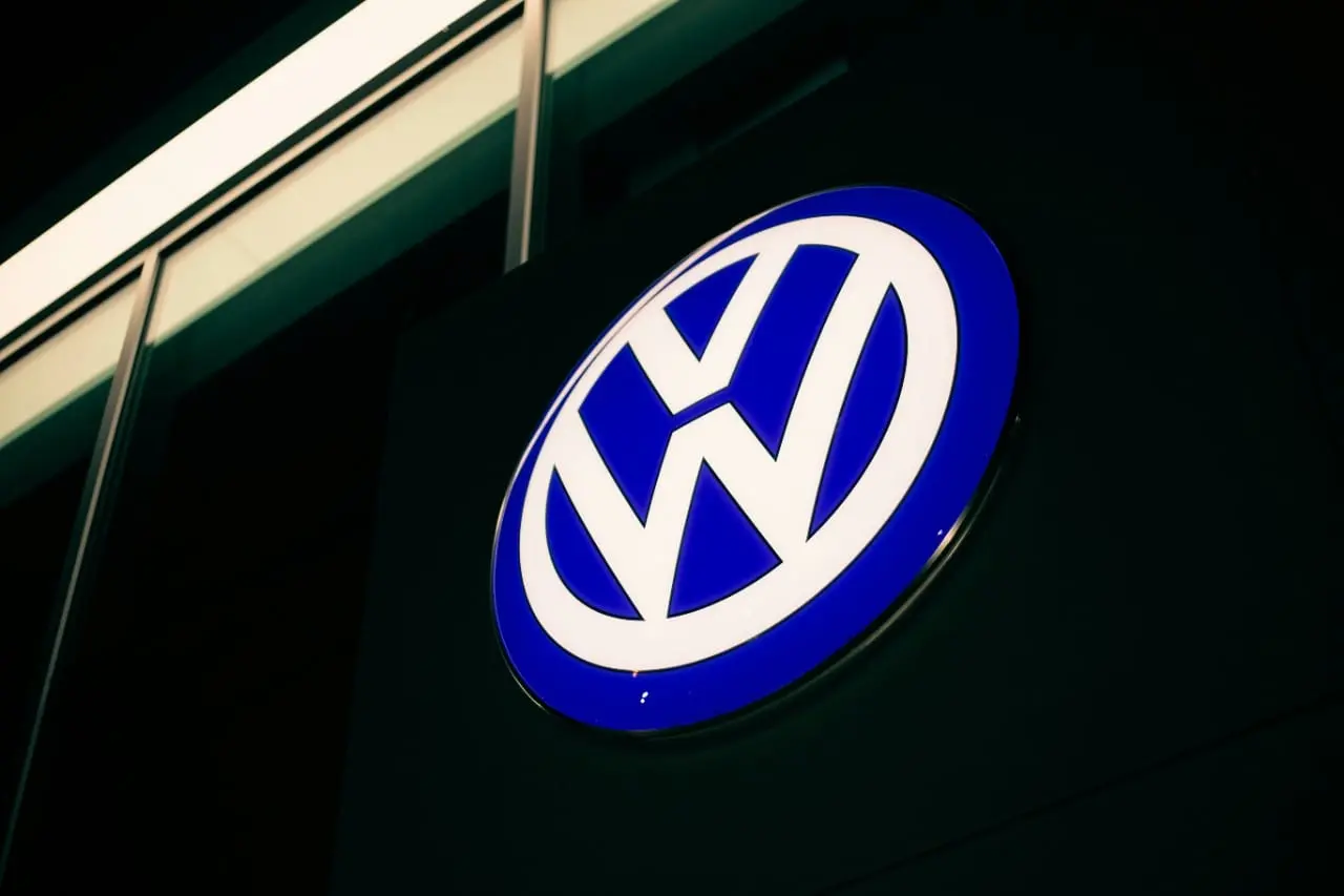 Prasti metai „Volkswagen“: planuoja panaikinti 50 tūkst. darbo vietų