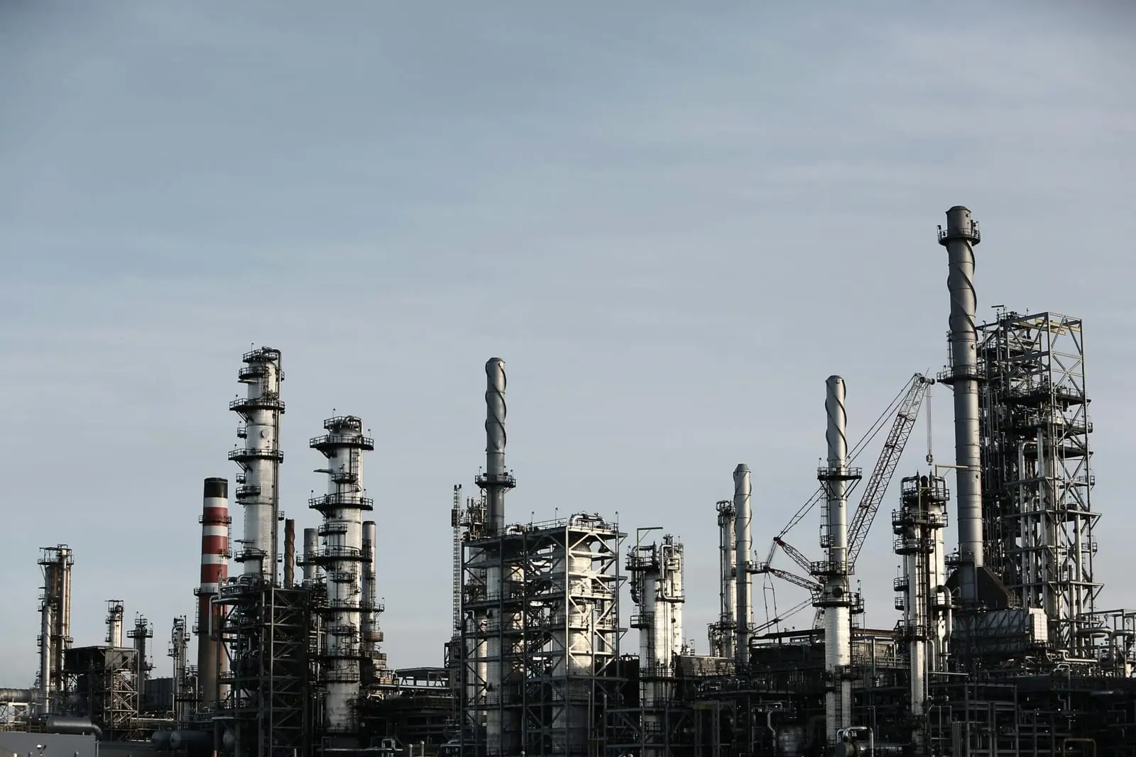 Energetikos viceministras: nafta ir dujos brangsta, bet Lietuvai tiekimo rizikų nėra