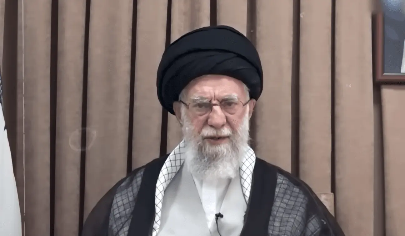 Kas ir kaip gali pakeisti Ali Khamenei?