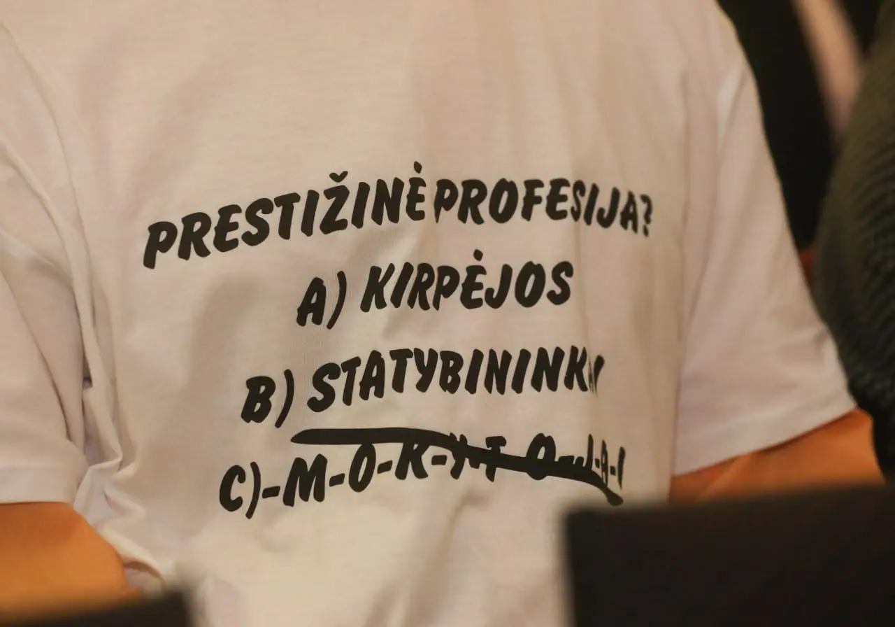 Mokytojų algoms pinigų nėra, tačiau yra seimūnams, ministrams ir teisėjams
