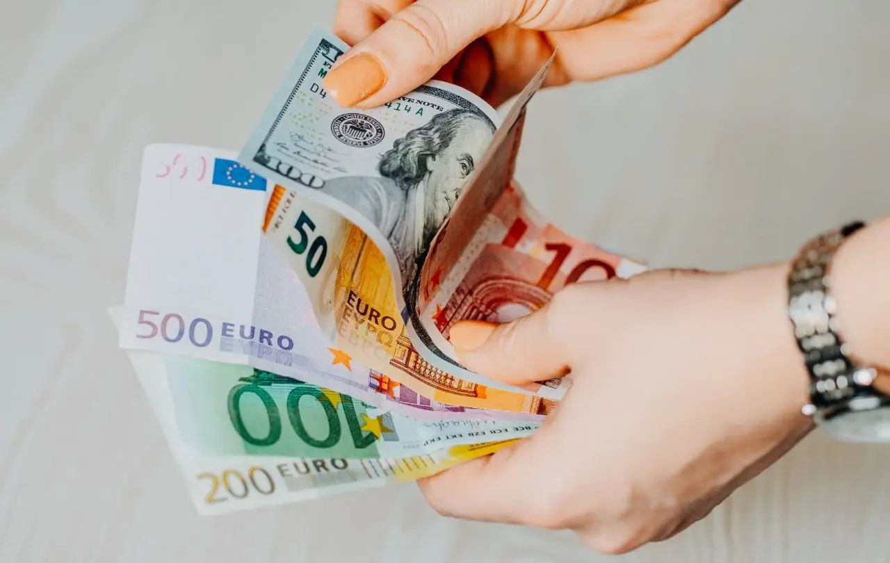 Pasitikrinkite, kiek kiekvienas Seimo narys ištaško pinigų parlamentinei veiklai