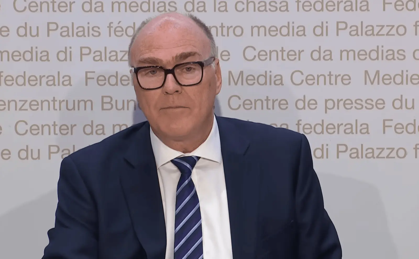 Šveicarijos gynybos ministras: JAV ir Izraelio smūgiai Iranui pažeidė tarptautinę teisę