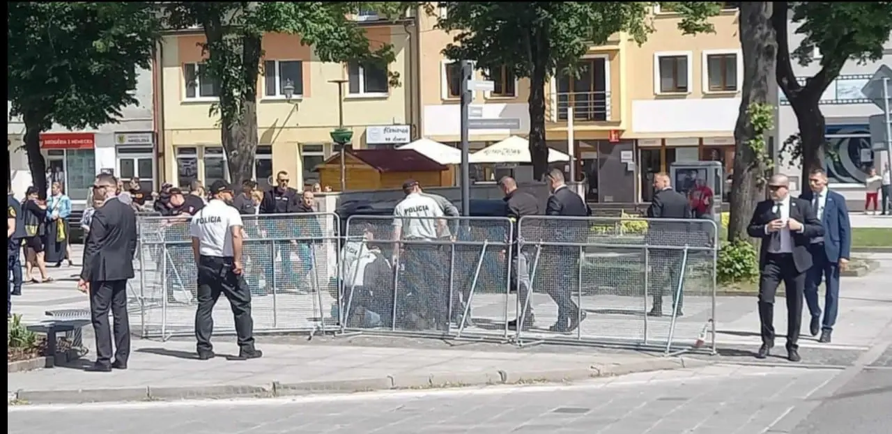 Pašautas Slovakijos premjeras, kovotojas su globalizmu Robertas Fico (VIDEO)