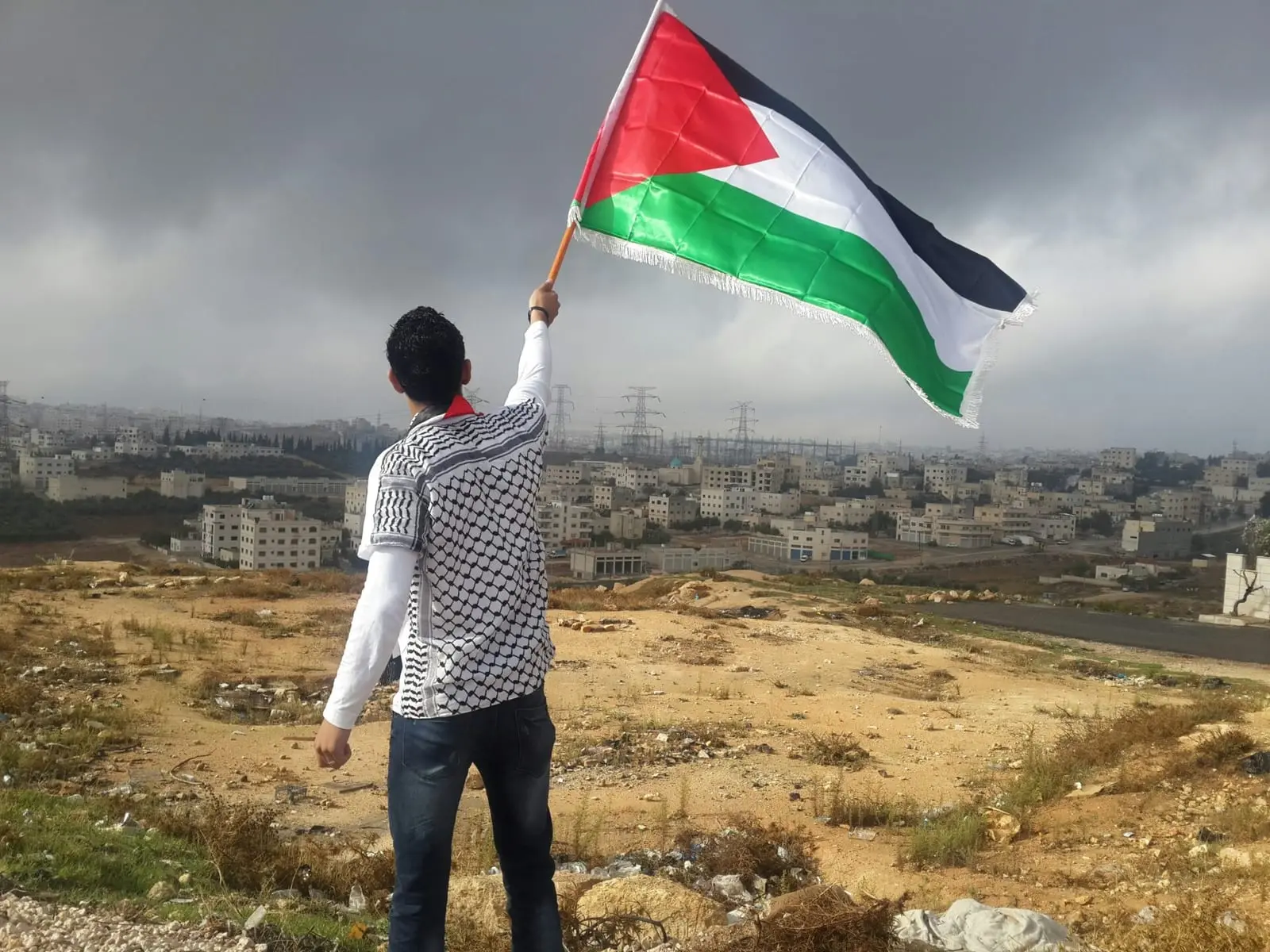 Italijoje sulaikyti devyni asmenys, įtariami per „humanitarines“ struktūras finansavę „Hamas“