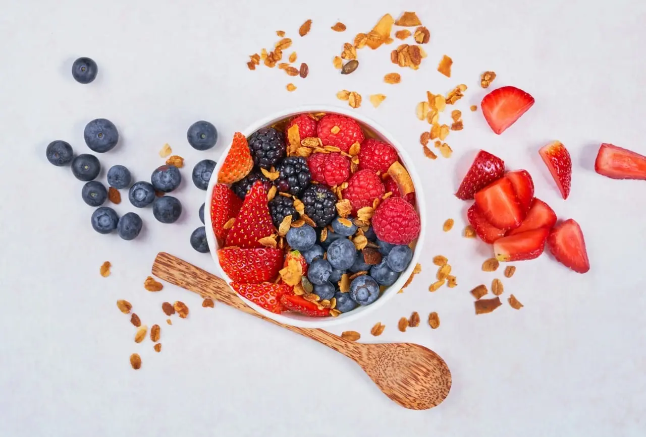 „MIND“ dieta: mitybos planas smegenims, mažinantis Alzheimerio riziką