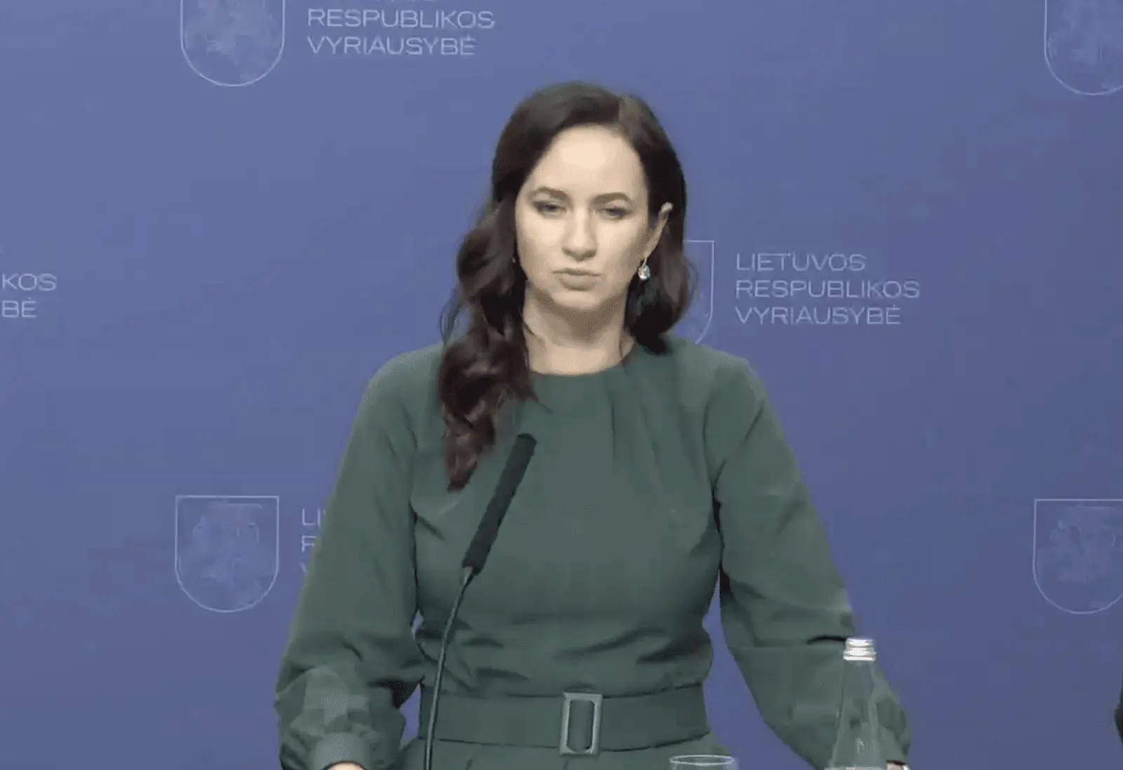 Sukritikuota premjerės šeimos kelionė į Vatikaną: ką tik iš Milano olimpinių žaidynių ir vėl kelia sparnus?