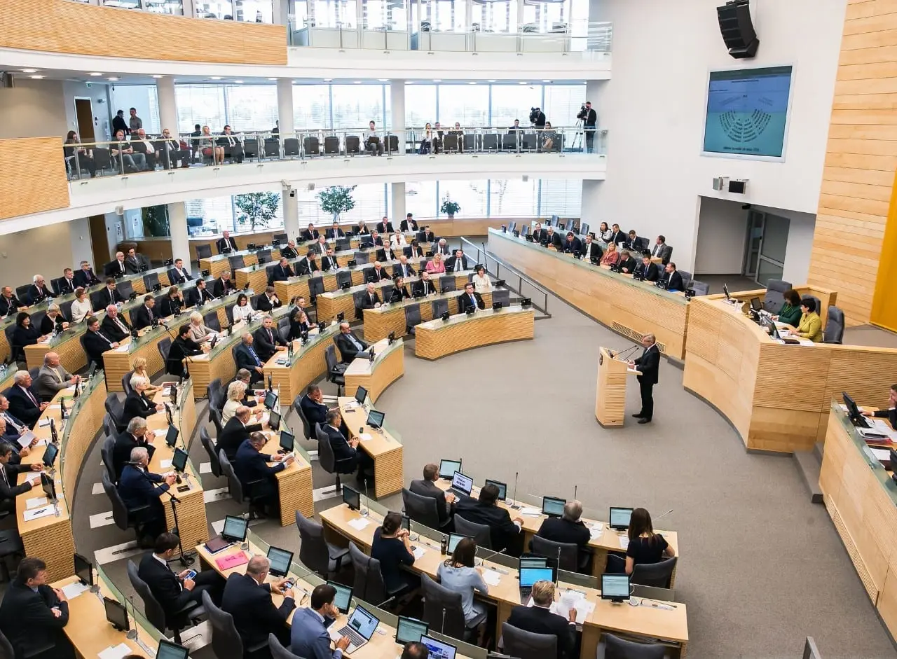 Nieko naujo: parlamentarai nepritarė pirmalaikių Seimo rinkimų projektui