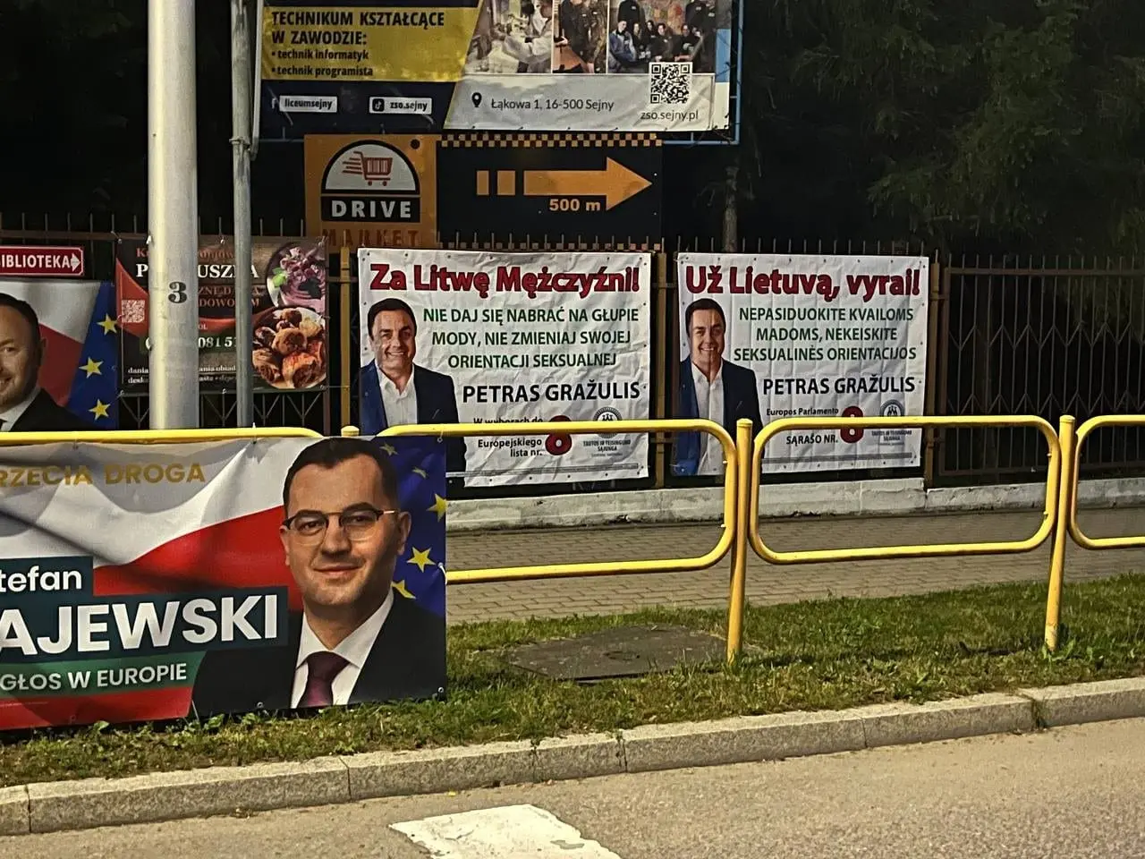 Skaitytojai pastebėjo didžiulius P. Gražulio plakatus Lenkijoje