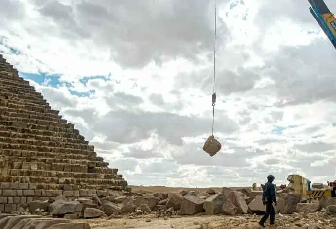 Pasaulio stebuklo likimas: Egipto piramidės renovacija po gausios kritikos - atšaukta