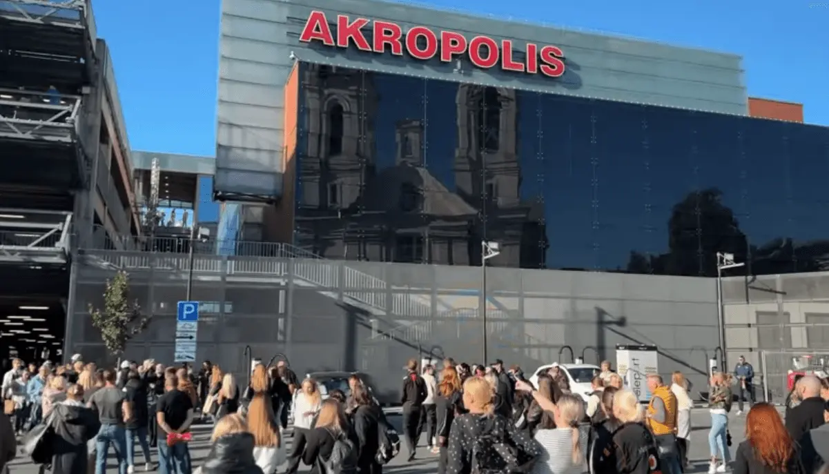 Kauno „Akropolyje“ buvo pradėta masinė evakuacija: užsidegė aliejus