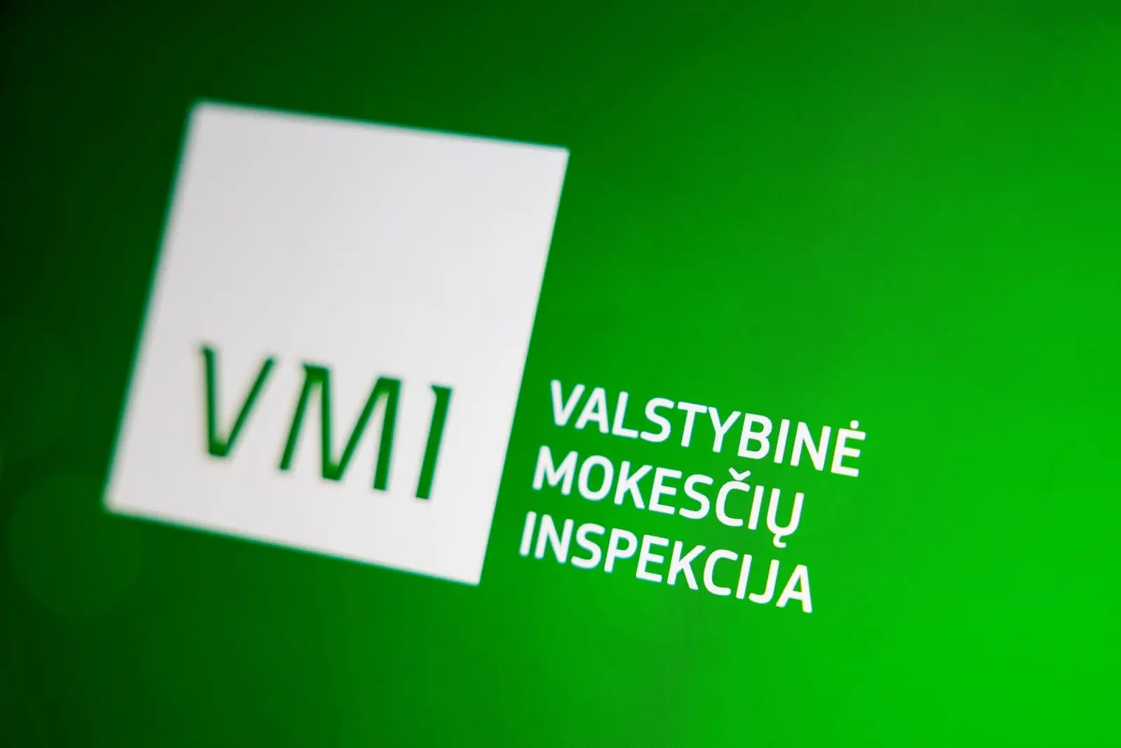 VMI atidarys elektroninę parduotuvę: prekiaus automobiliais