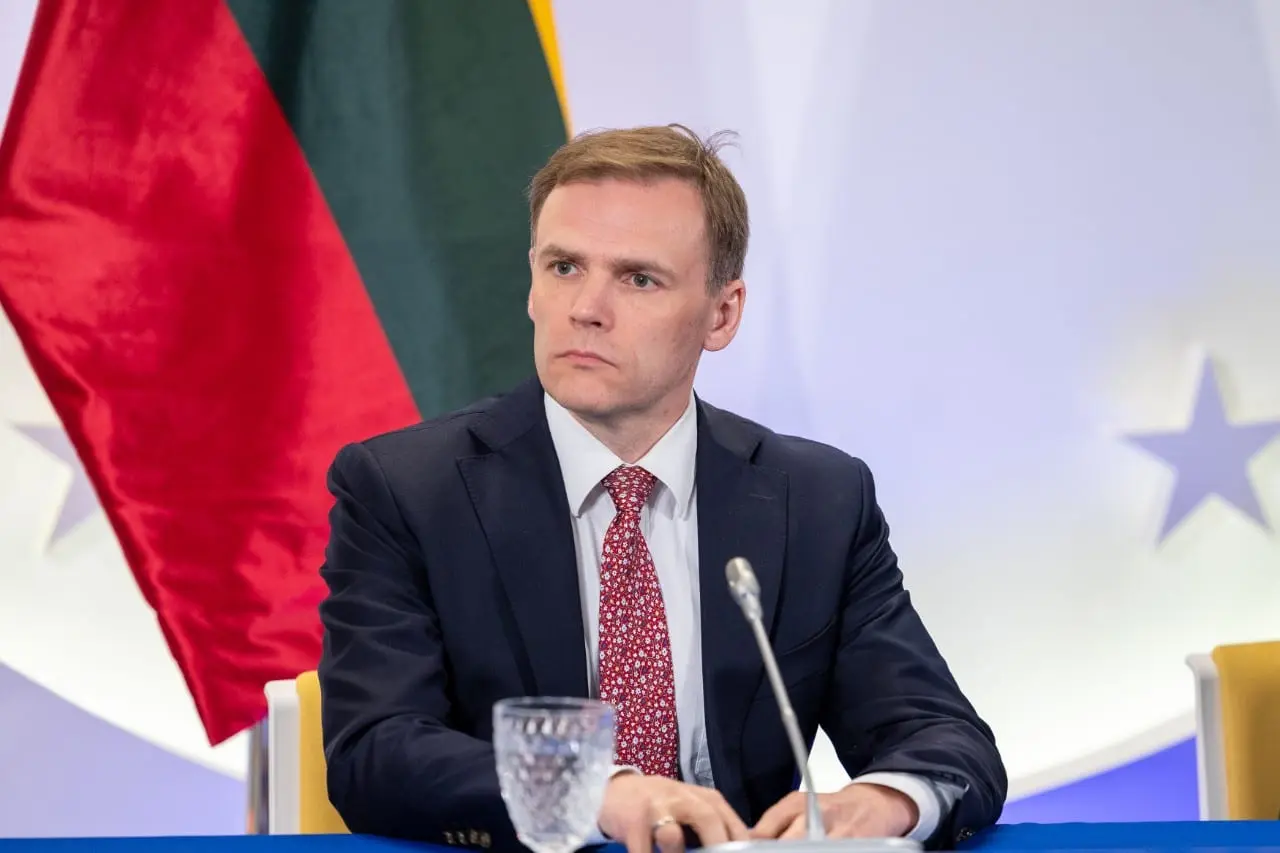 Konservatoriai dėl siūlymo stabdyti antrojo jūrinio vėjo parko konkursą kreipėsi į STT