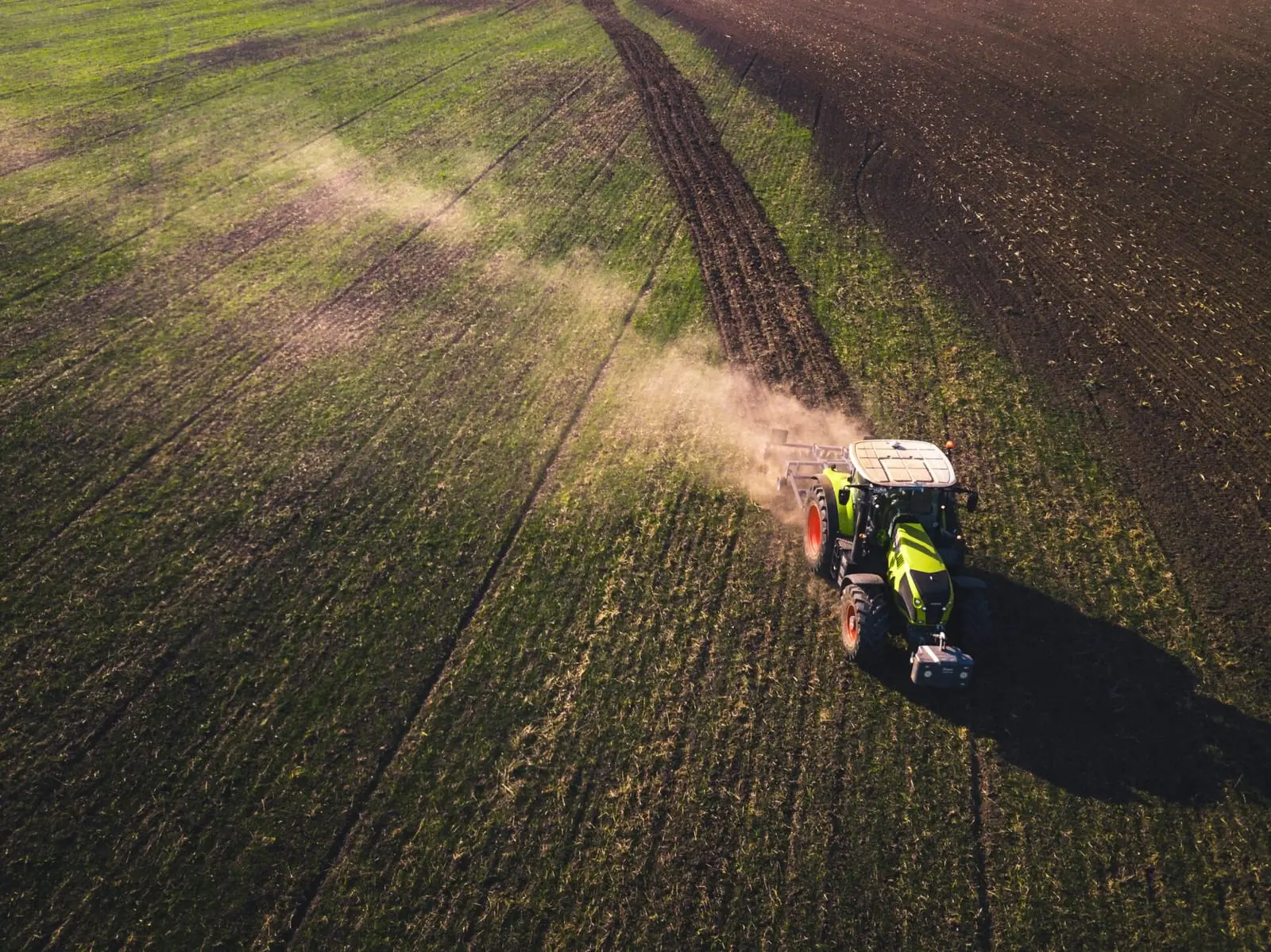 Žemdirbių krašte tuoj nebus kam dirbti žemės: Lietuvoje masiškai trūksta žemės ūkio specialistų