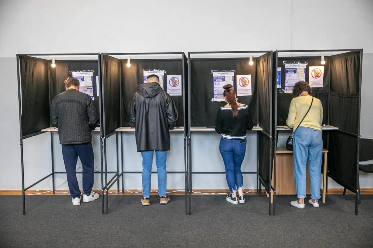 „Rinkėjas reikalauja atsakomybės: kreipėsi į VRK dėl socialdemokratų pažadų