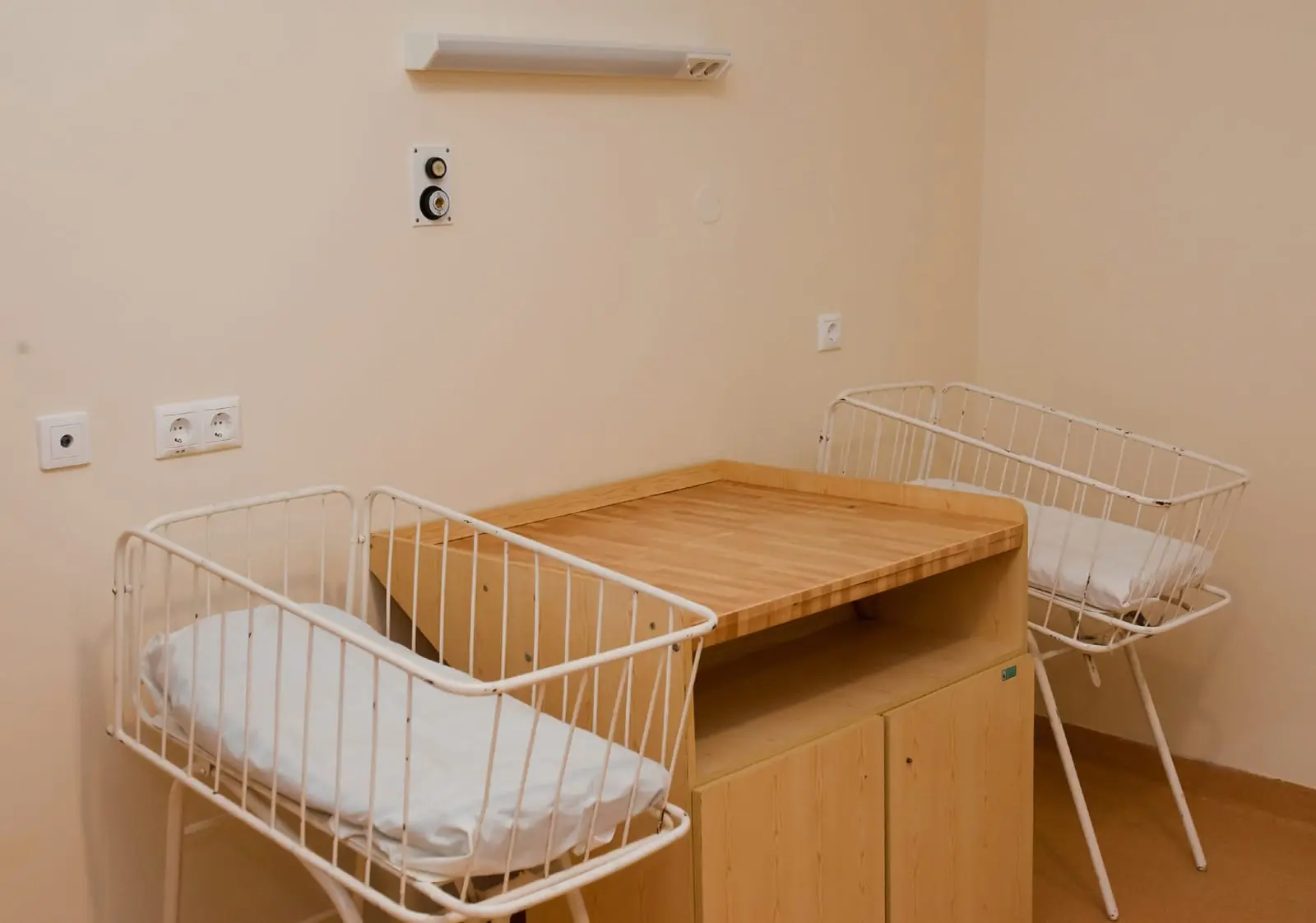 Uždaromi P. Mažylio gimdymo namai: tikroji priežastis – tarp eilučių?
