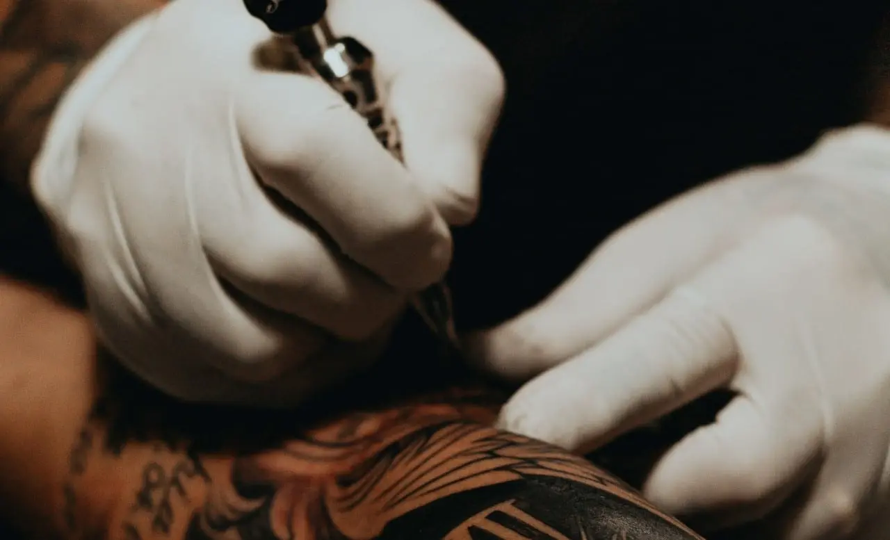 Įspūdingos 3D tatuiruotės, verčiančios praeivius atsisukti atgal