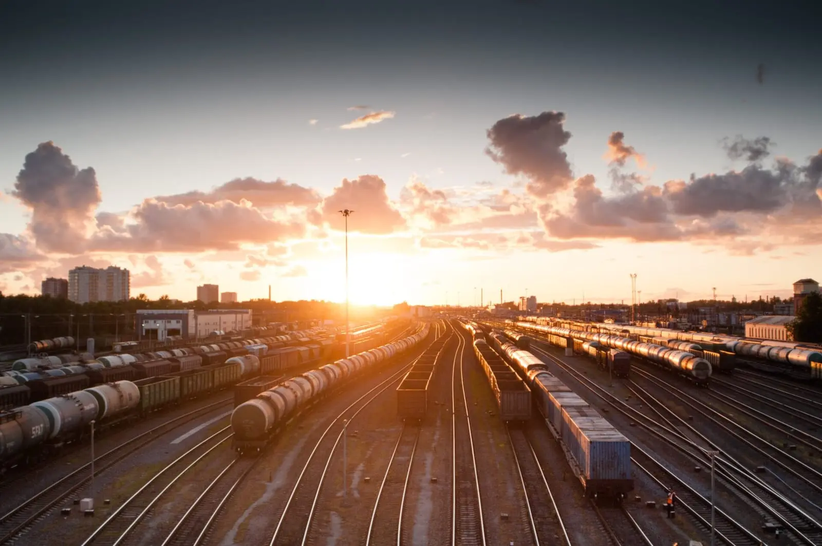 Už beveik 200 tūkst. EUR „Rail Baltica“ pradeda tarptautinių stočių plėtros studiją