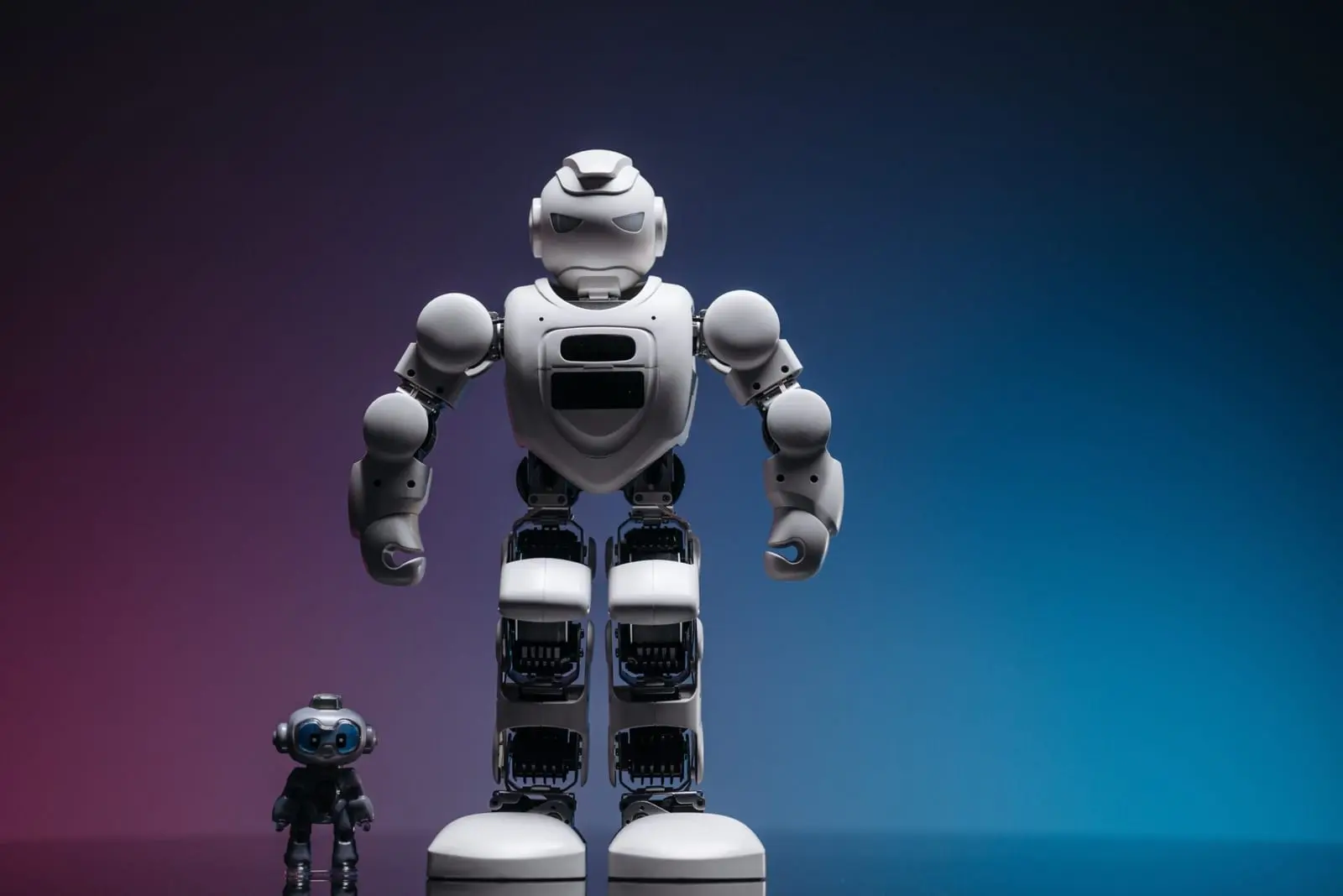 Robotais ir jų sprendimais pasitikėtų net 85 procentai verslo lyderių
