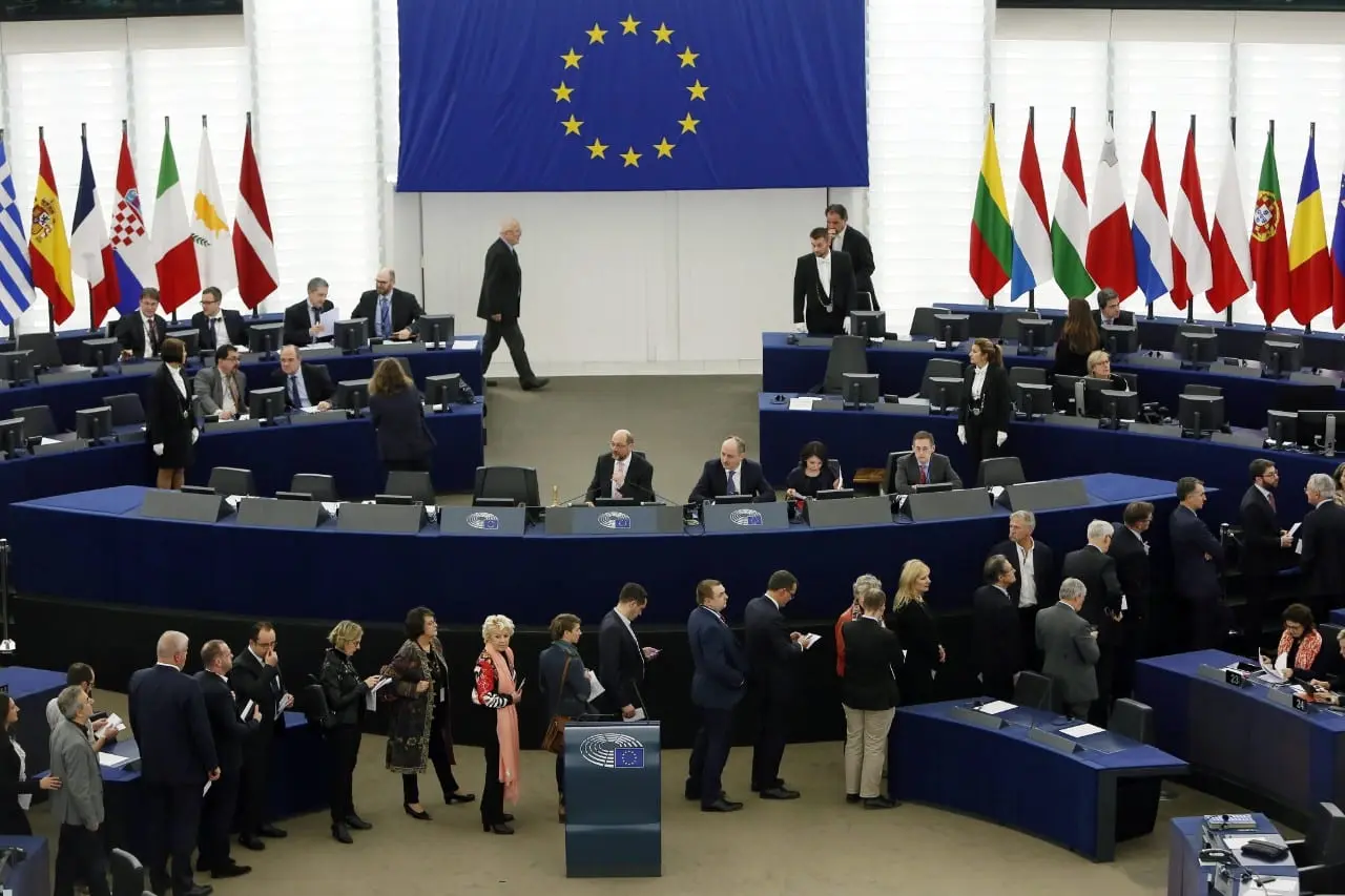 Į Europos parlamentą susiruošė 319 Lietuvos kandidatų: skelbiami sąrašai