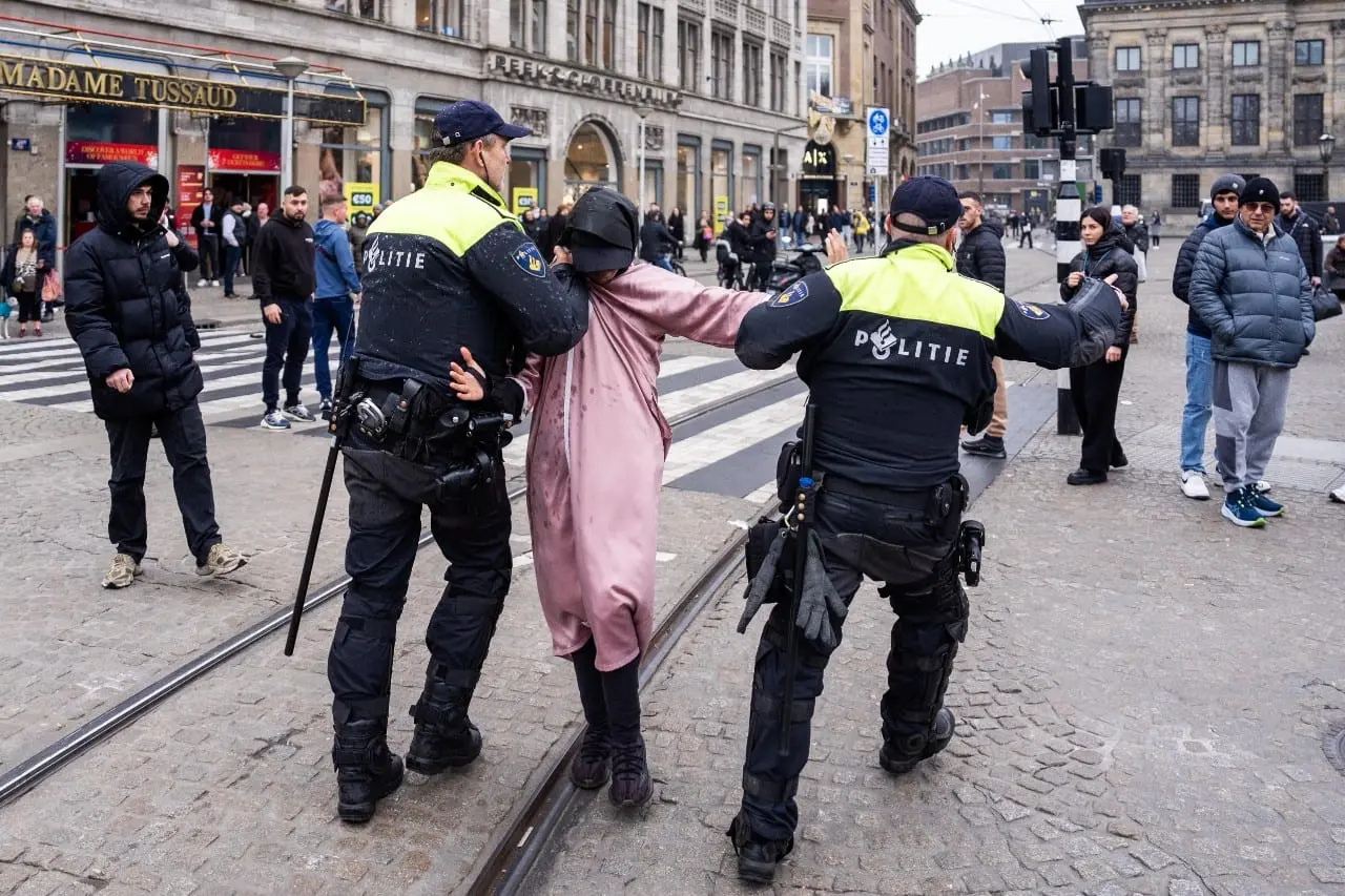 Amsterdame – pogromas žydų futbolo sirgaliams